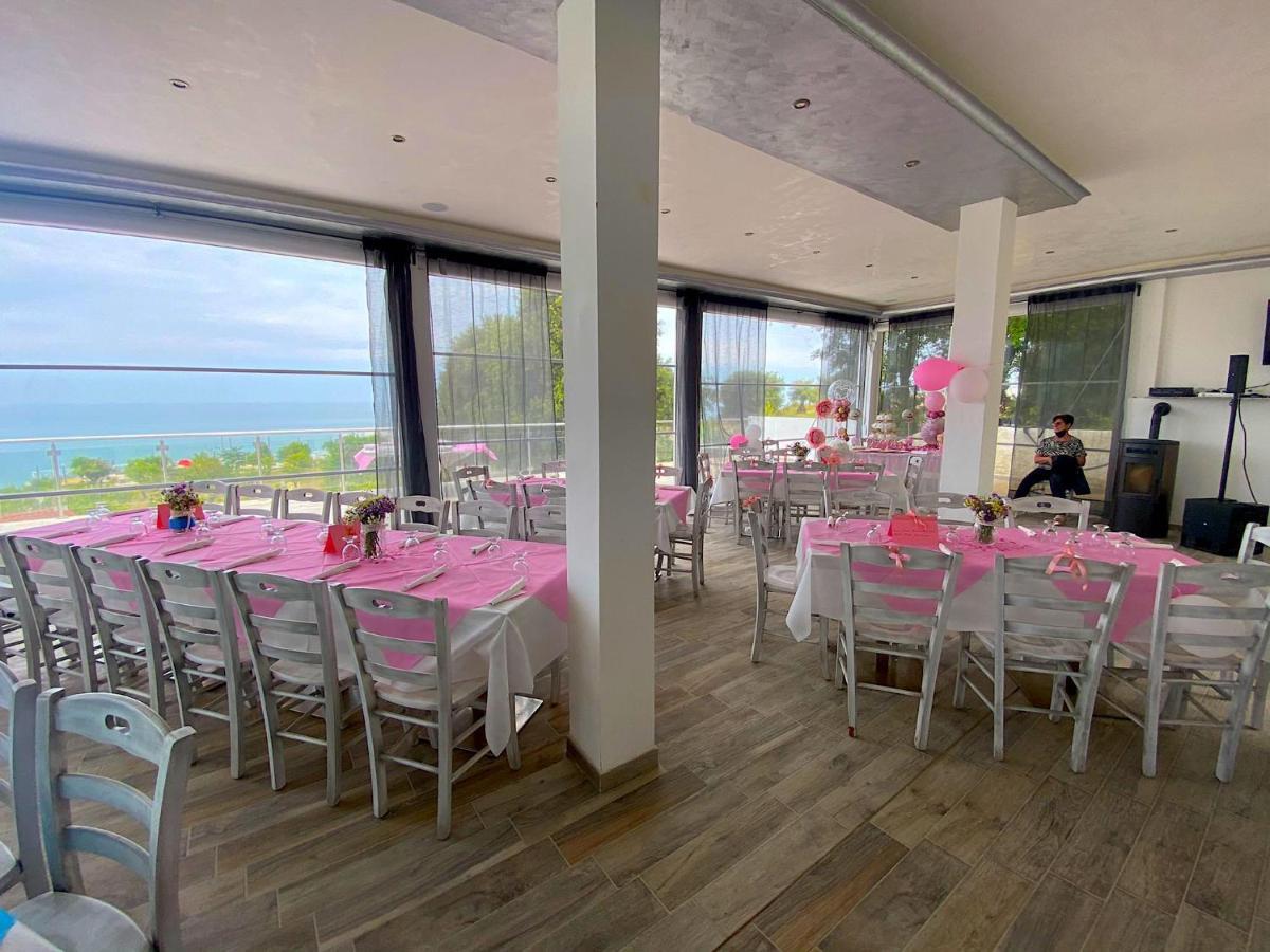 Frontemare Hotel Village & Ristorante Rodi Garganico Luaran gambar