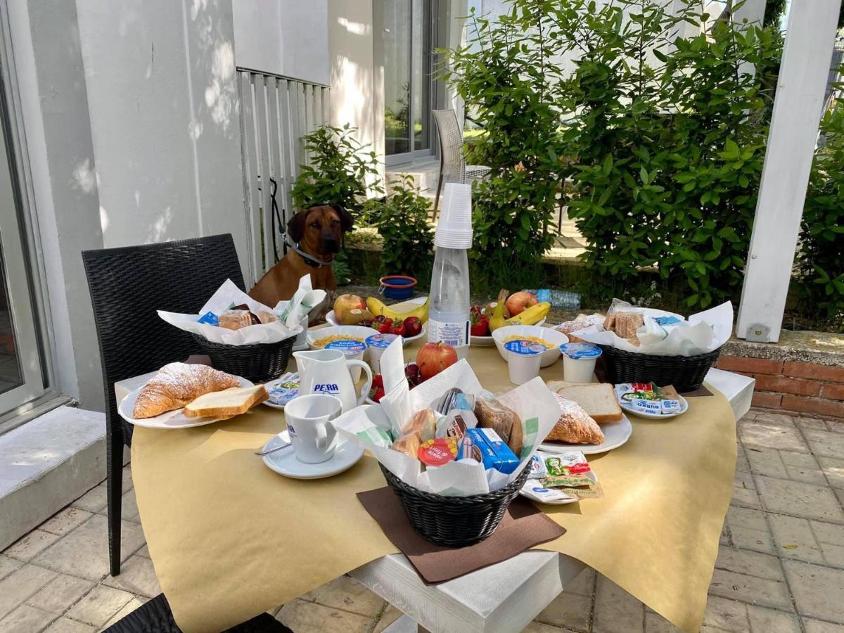Frontemare Hotel Village & Ristorante Rodi Garganico Luaran gambar